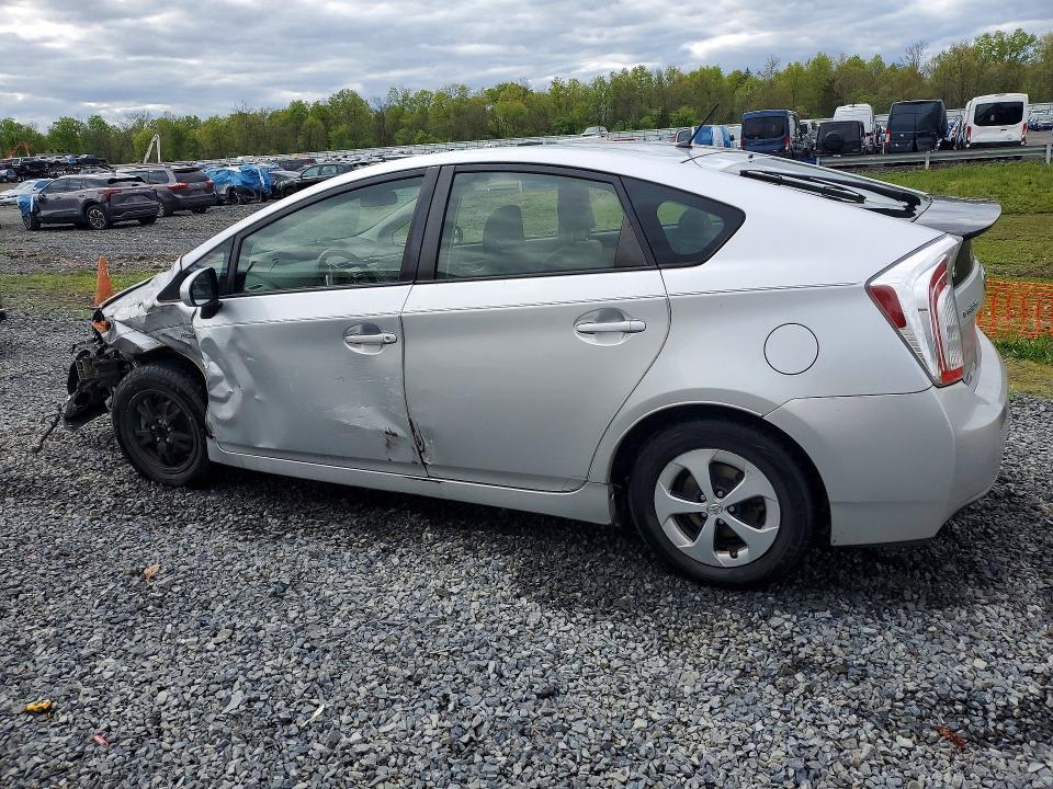 2014 Toyota Prius two