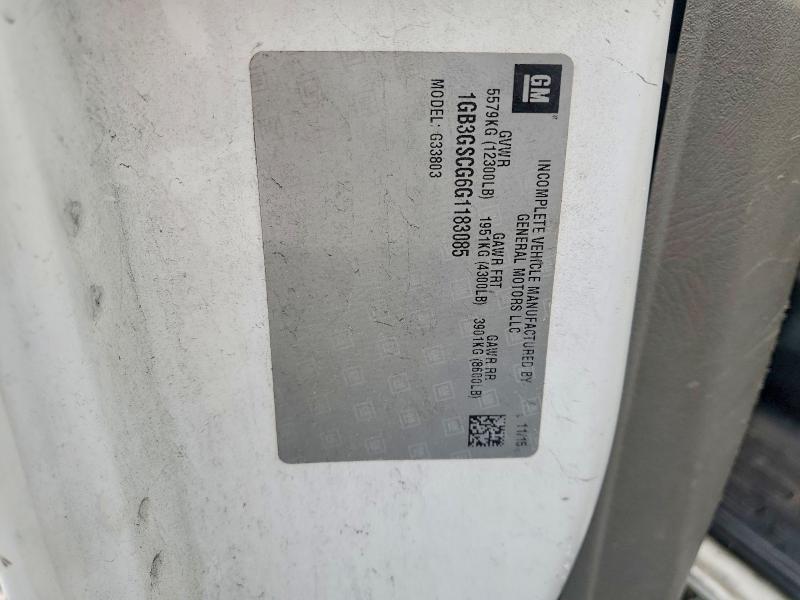 2016 Chevrolet Express BOX Truck