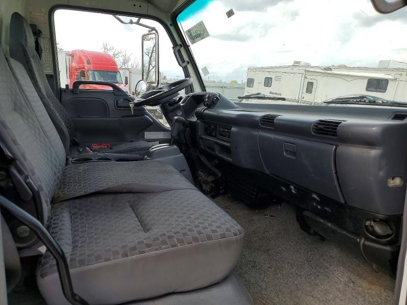 2006 Isuzu Npr box Truck