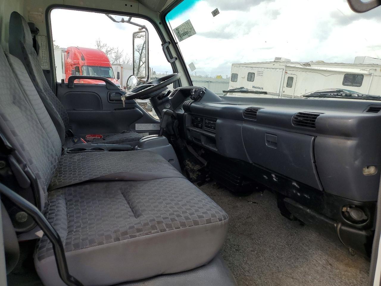 2006 Isuzu NPR BOX Truck
