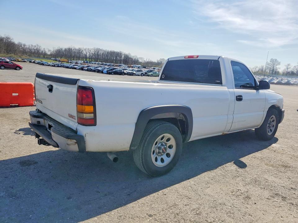 2005 GMC New Sierra C1500