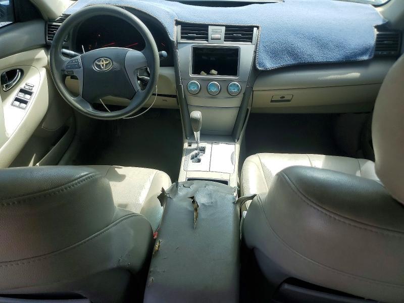 2009 Toyota Camry le