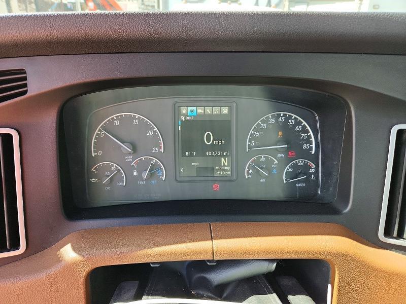 2020 Freightliner Cascadia 126 Semi Truck