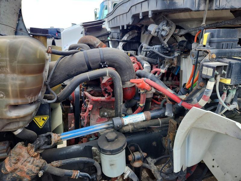 2018 International 4300 BOX Truck