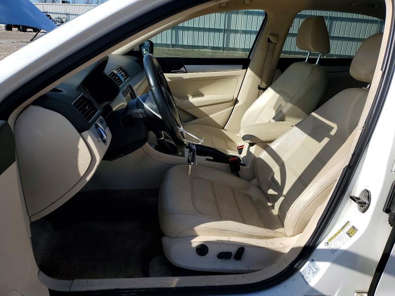 2013 Volkswagen Passat se