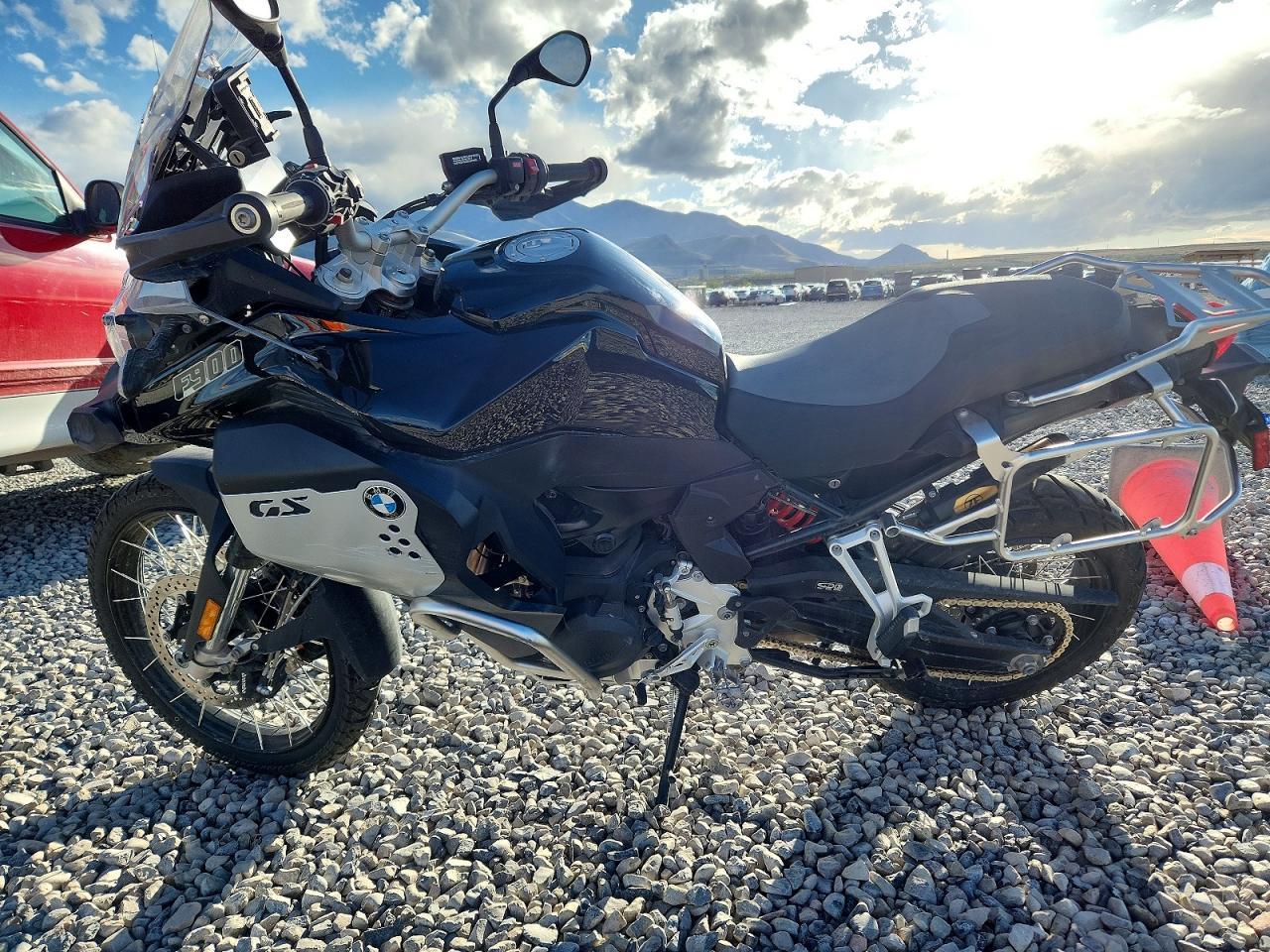 2024 BMW F 900 GS Adventure