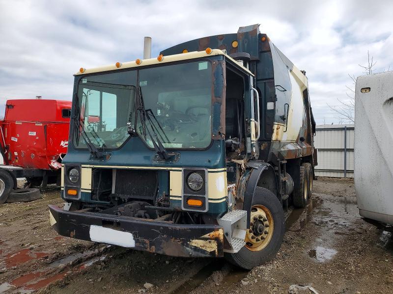 2007 Mack MR600 Refuse Truck