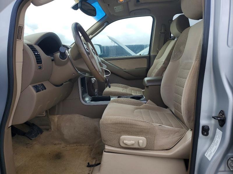 2005 Nissan Pathfinder xe
