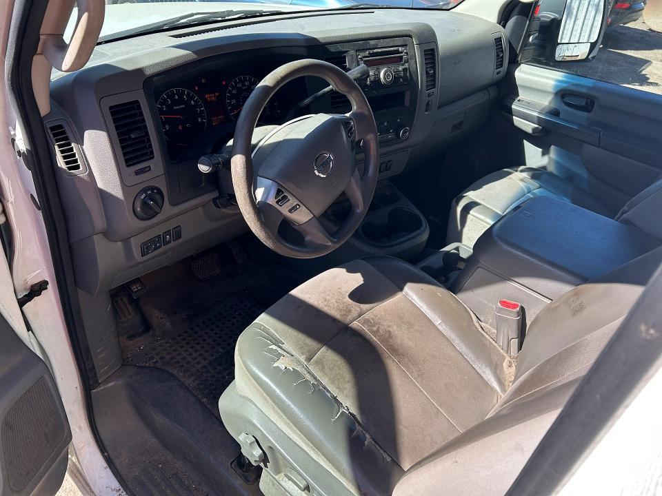 2014 Nissan NV 2500 HD S