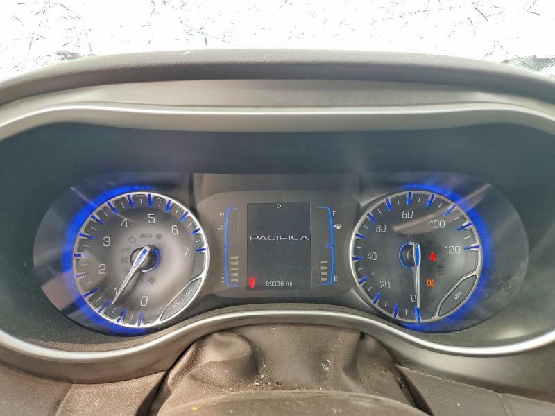 2017 Chrysler Pacifica Touring l