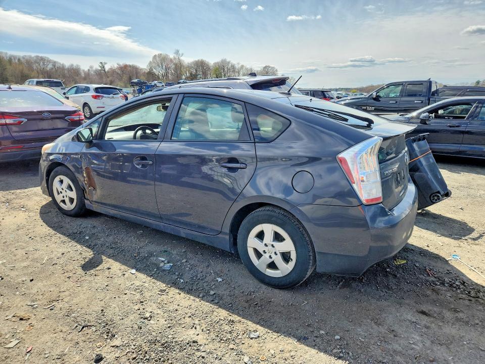 2010 Toyota Prius iii