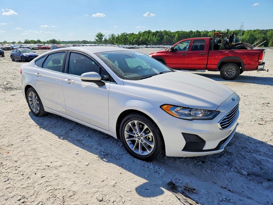 2019 Ford Fusion se