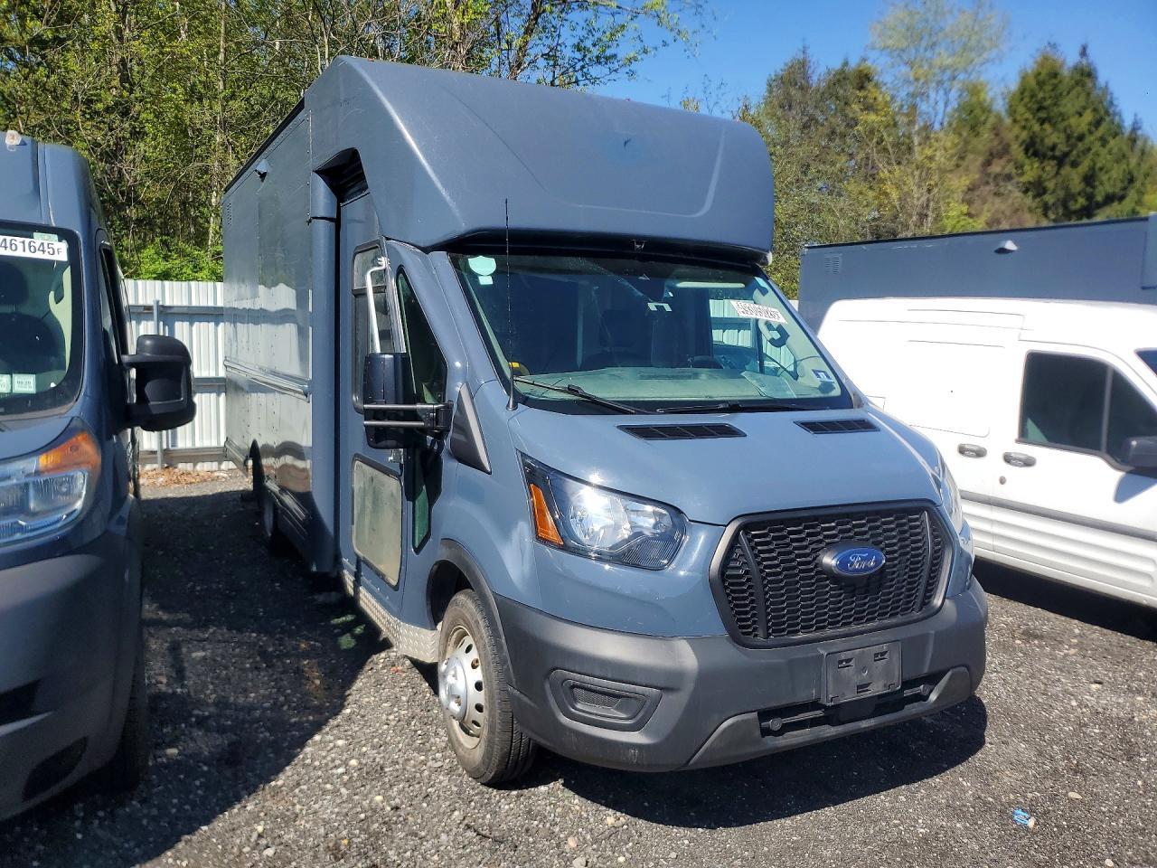2021 Ford Transit Delivery Truck