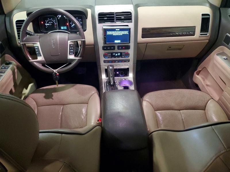 2010 Lincoln Townhouse MKX