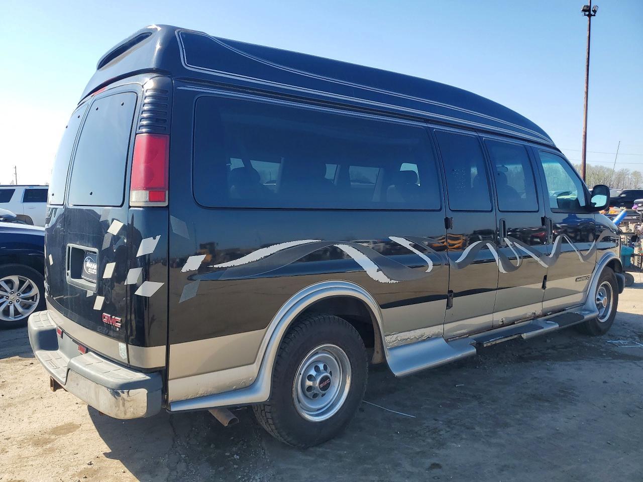 2000 GMC Savana RV G2500