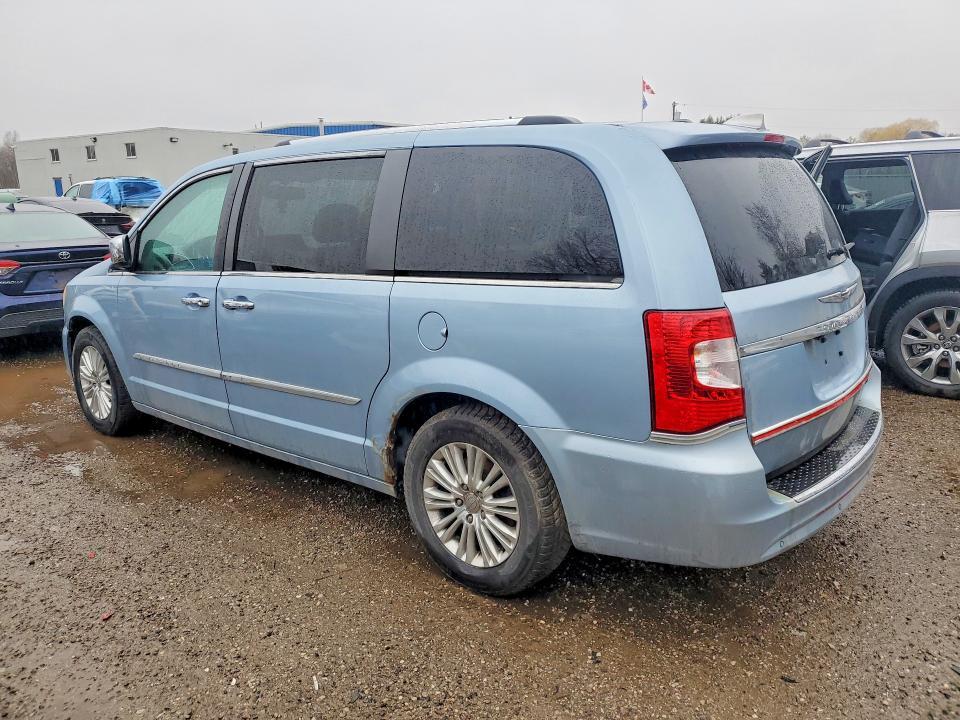 2013 Chrysler Town & Country Limited