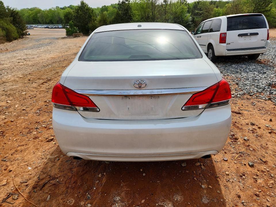 2011 Toyota Avalon Limited