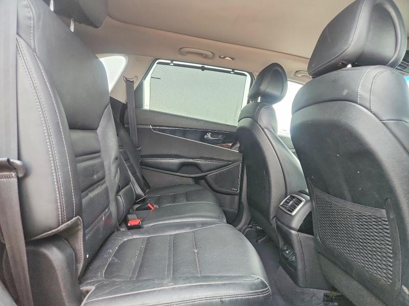 2016 KIA Sorento sx V6