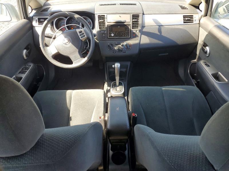 2011 Nissan Versa 1.8 s