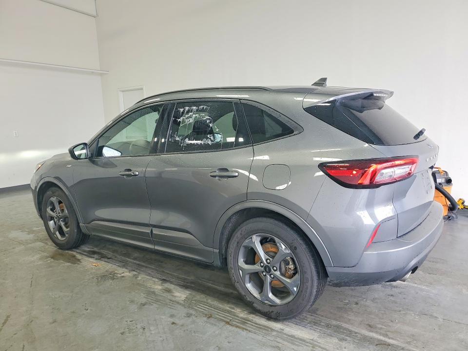 2023 Ford Escape st Line