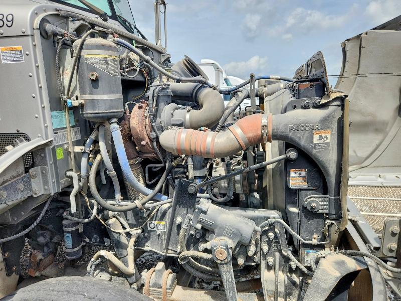 2012 Peterbilt 348