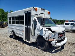 Salvage trucks for sale at Spartanburg, SC auction: 1999 GMC Savana Cutaway G3500