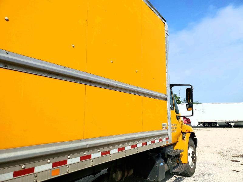 2019 International 4300 BOX Truck
