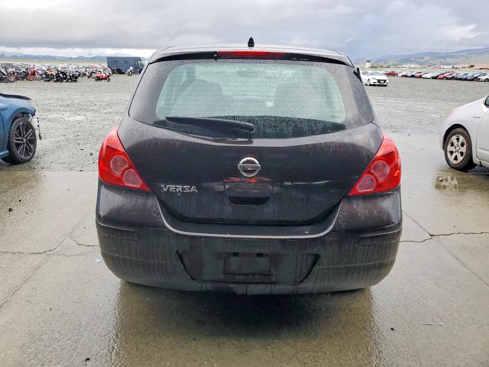 2012 Nissan Versa 1.8 s
