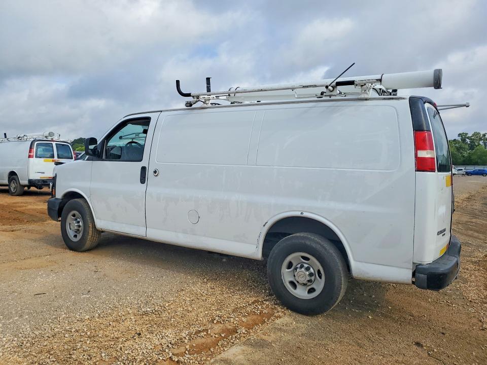 2013 Chev Express G2500
