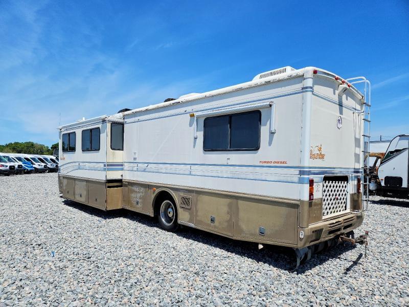 1999 Freightliner Chassis x Line Motor Home