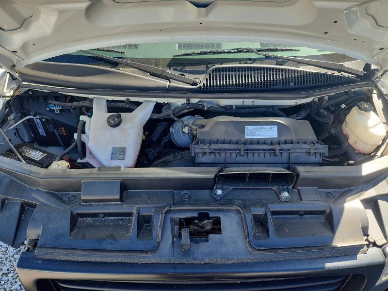 2023 GMC Savana BOX Truck