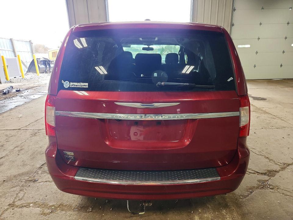 2013 Chrysler Town & Country Touring