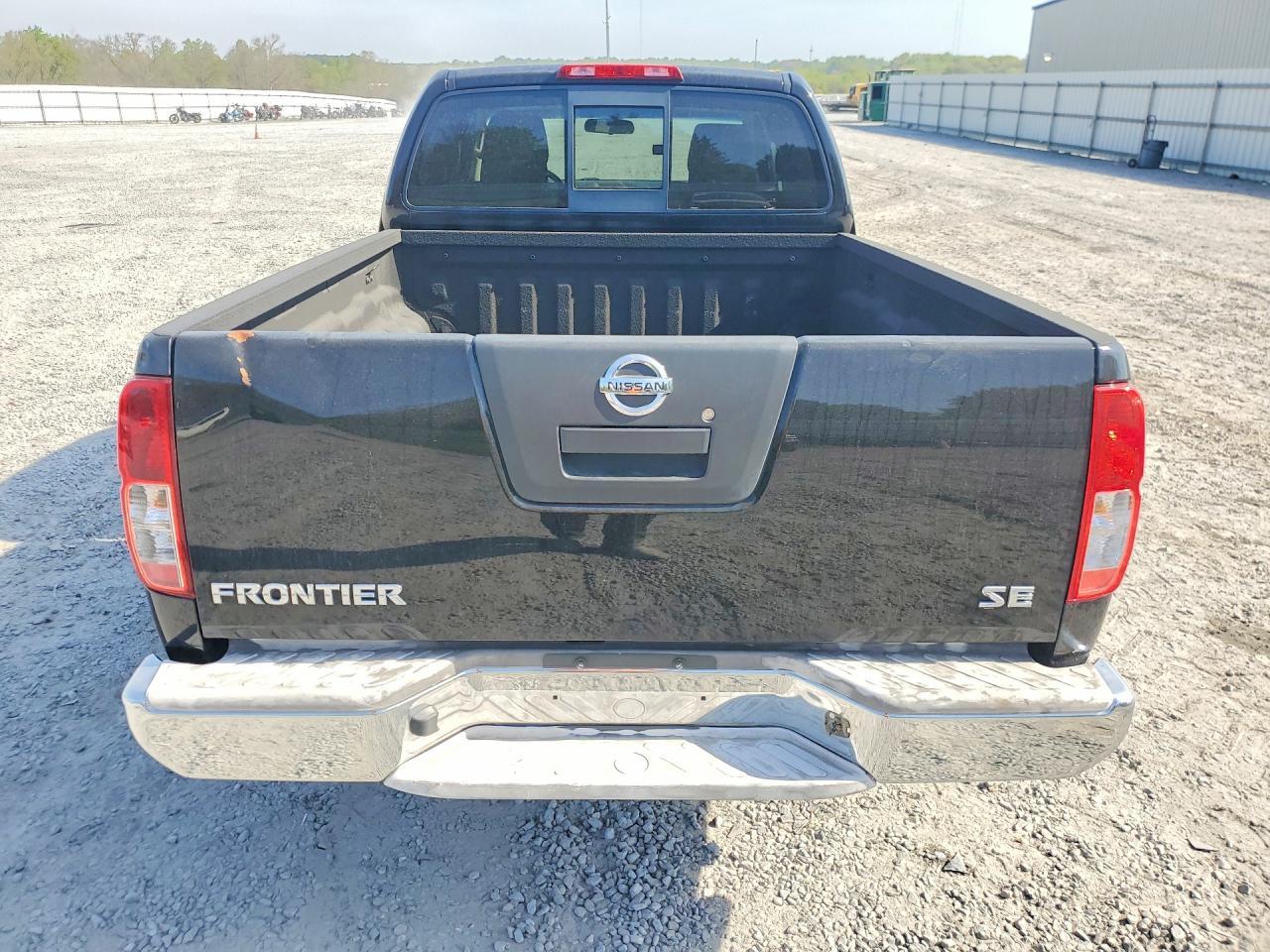 2009 Nissan Frontier XE