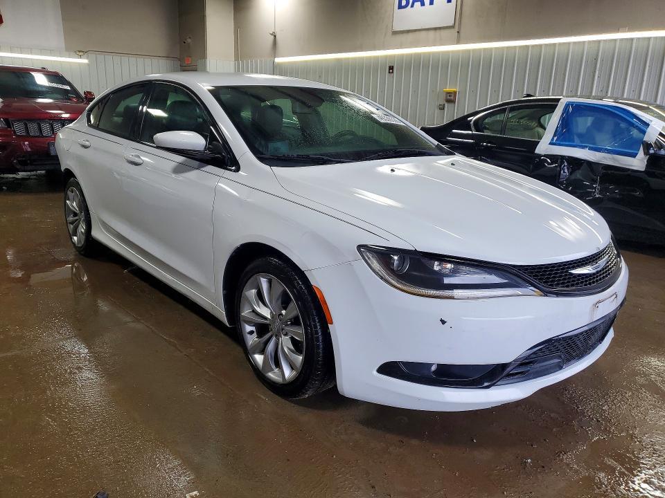 2015 Chrysler 200 s