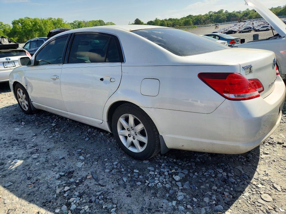 2005 Toyota Avalon xl