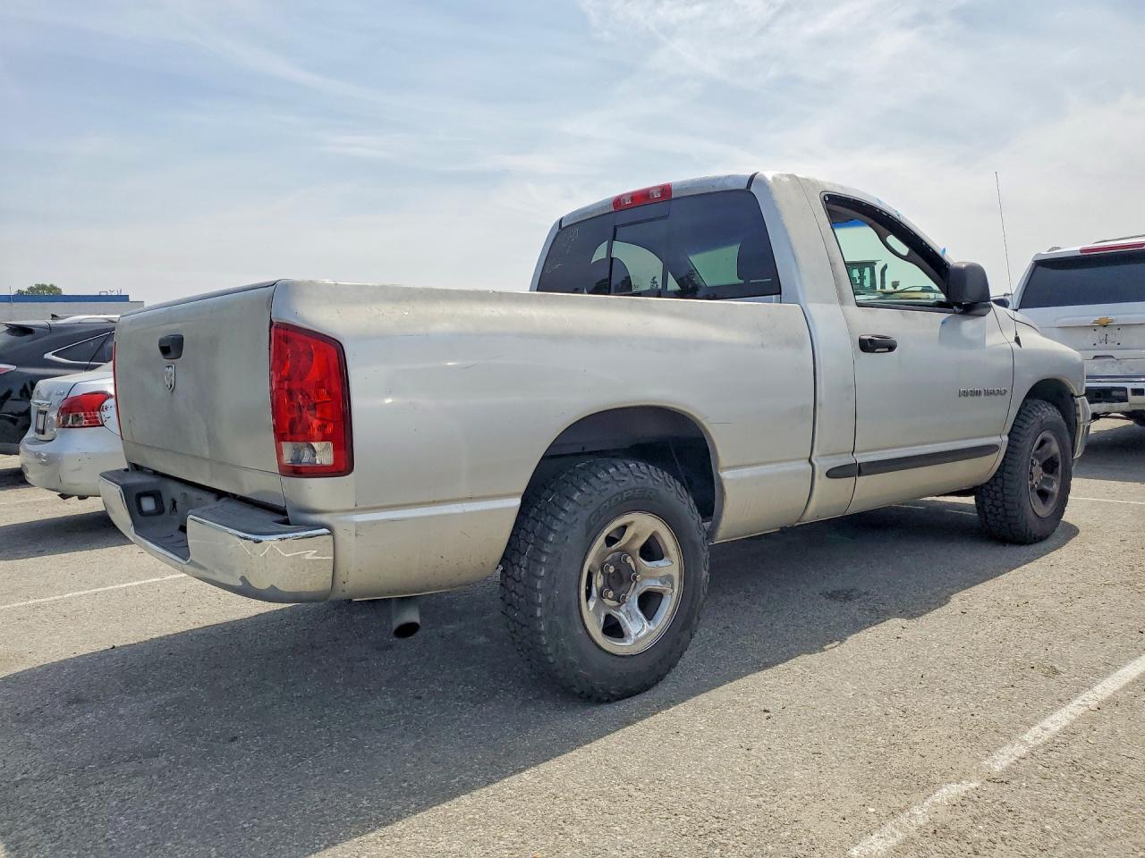 2005 Dodge RAM 1500 ST
