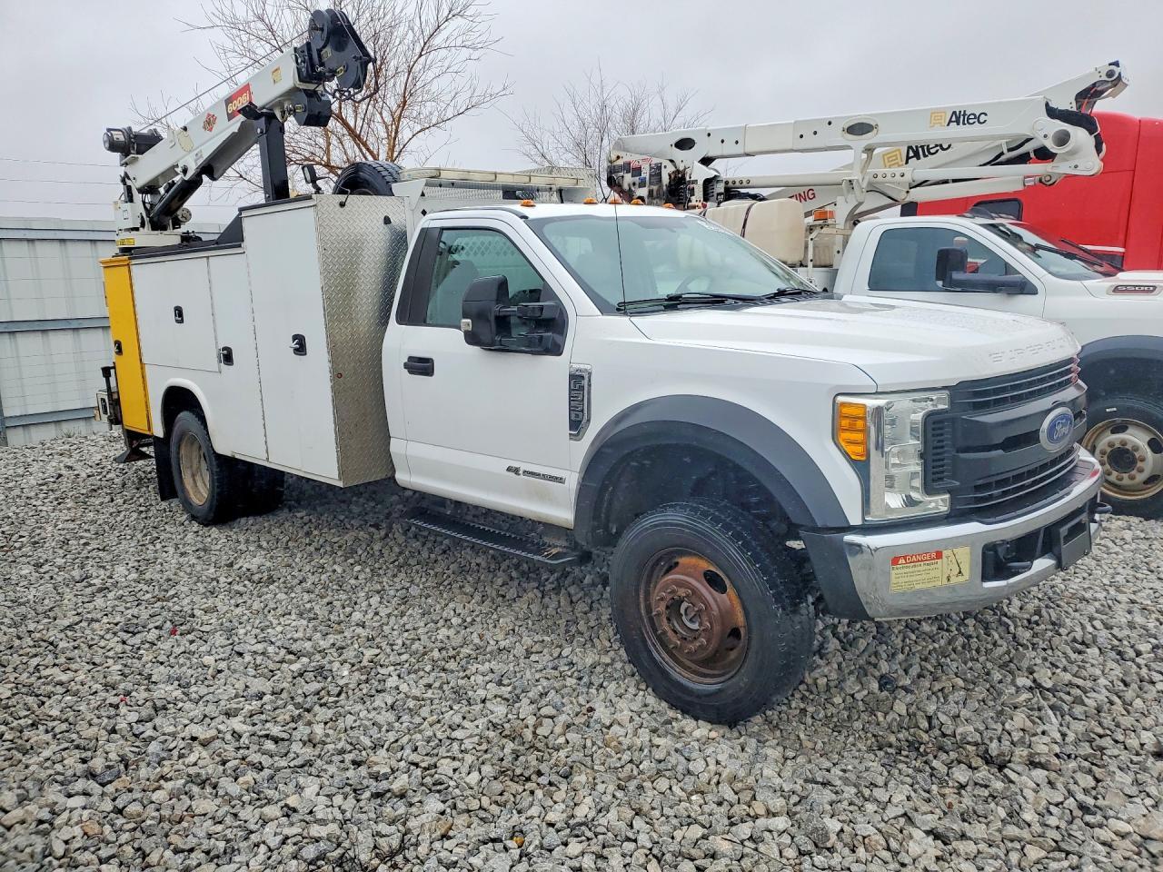 2017 Ford F550 Super Duty Utility / Service Truck