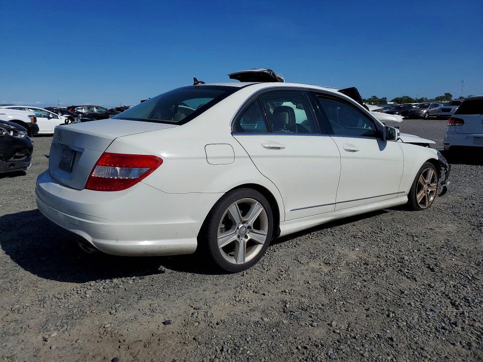 2011 Mercedes-Benz C300