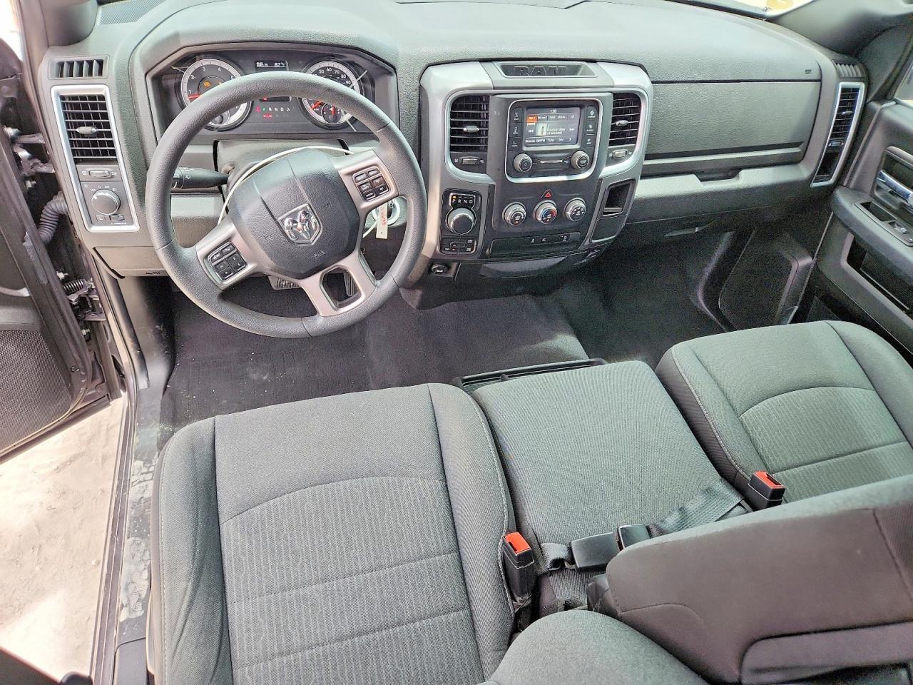2024 Dodge RAM 1500 Classic SLT
