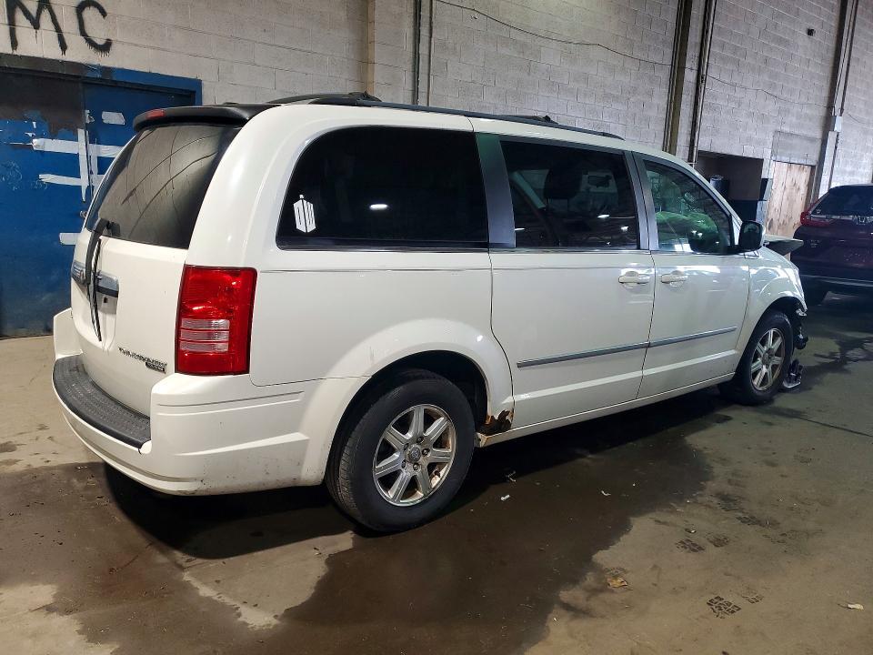 2010 Chrysler Town & Country Touring