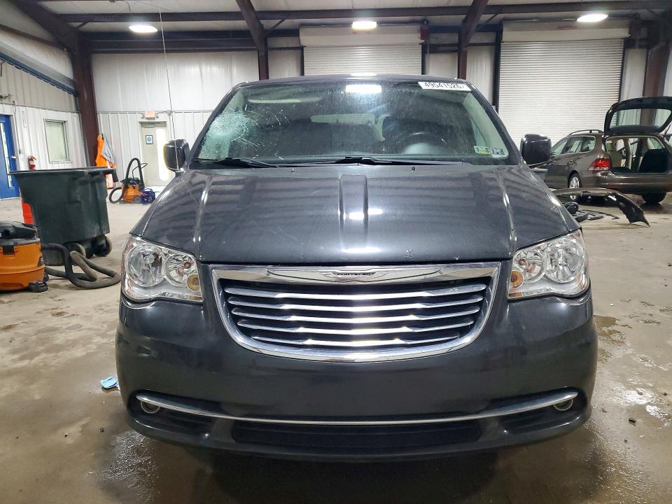 2012 Chrysler Town & Country Touring