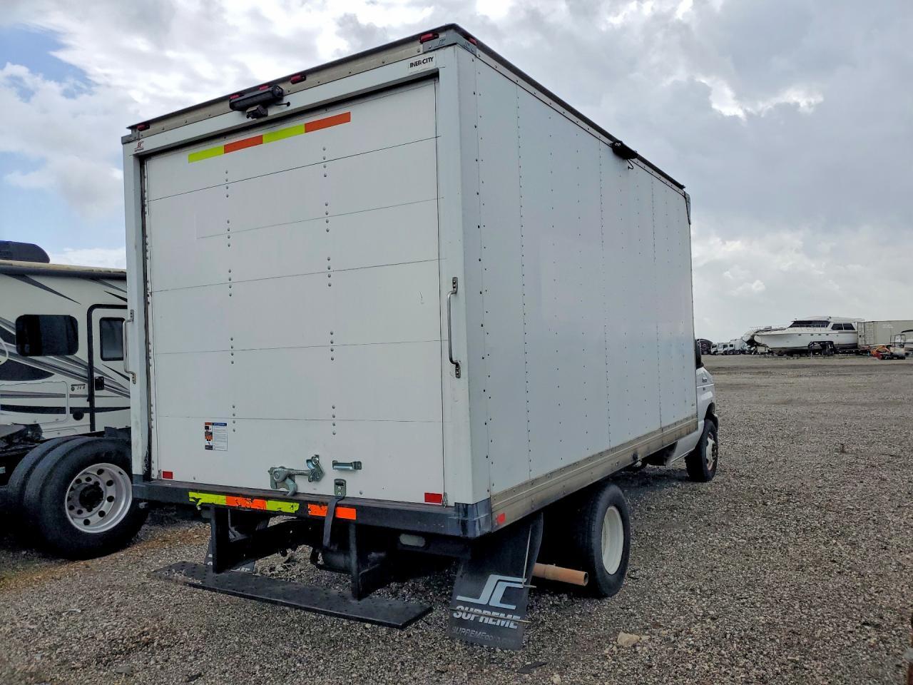 2013 Ford E350 BOX Truck