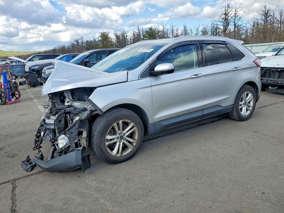 2019 Ford Edge sel