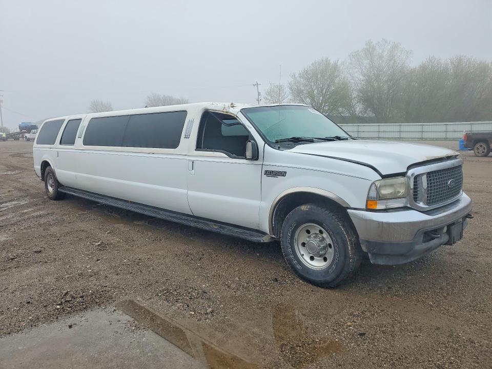 2004 Ford Excursion XLT