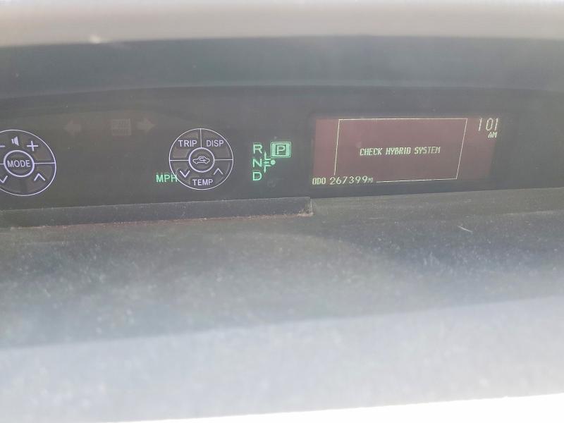 2010 Toyota Prius iii