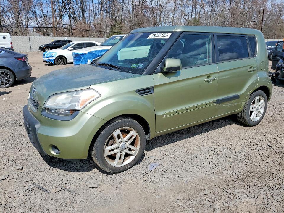 2011 KIA Soul +