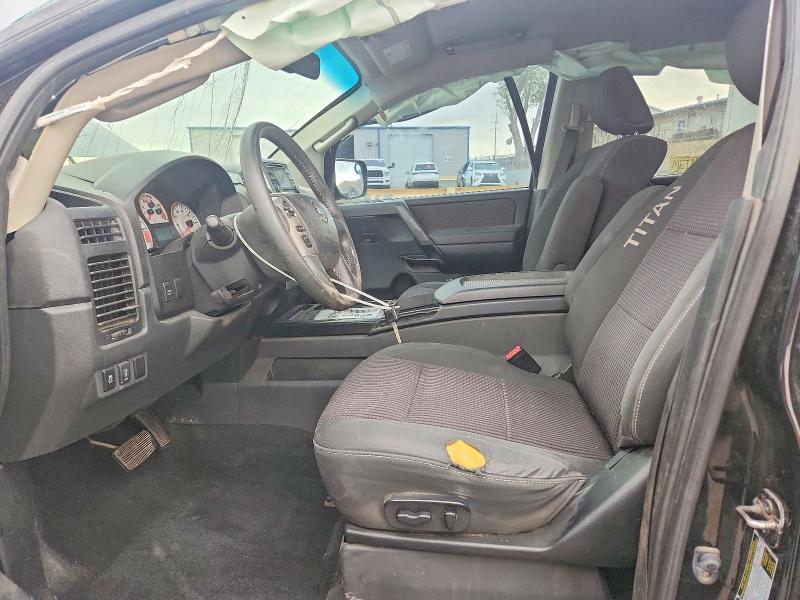 2013 Nissan Titan sv