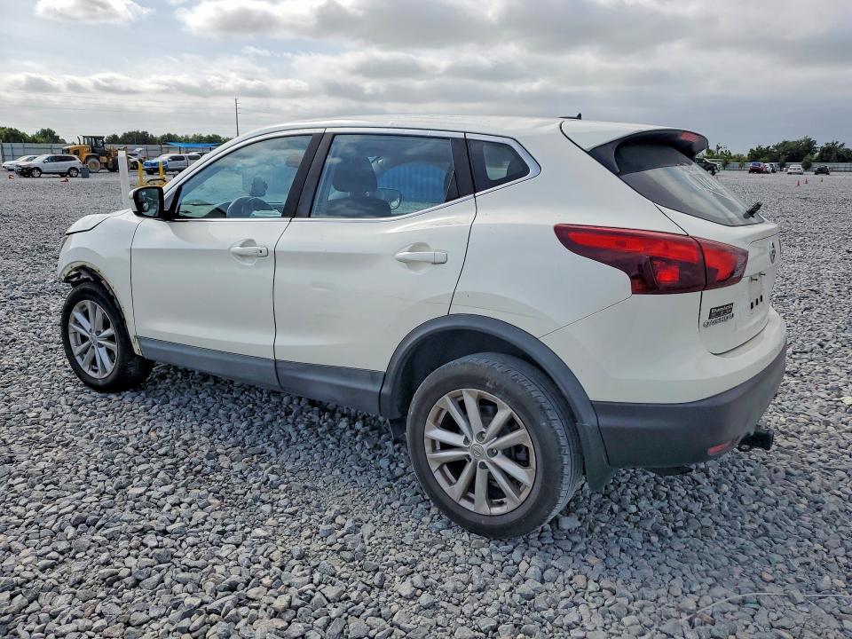 2017 Nissan Rogue Sport s