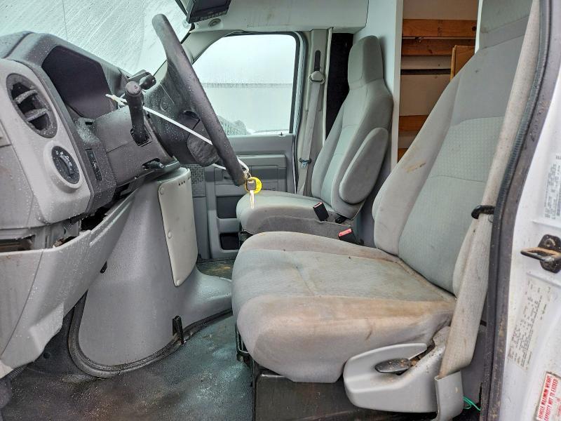 2011 Ford Econoline E350 Super Duty Cutaway van