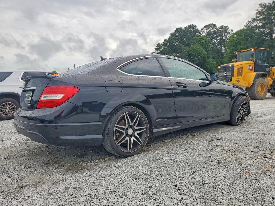 2014 Mercedes-Benz C 250